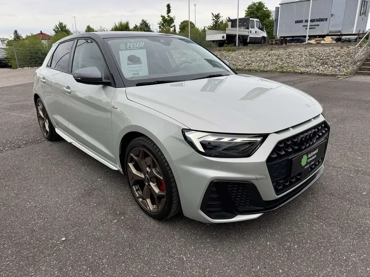 Gebraucht Audi A1 Sportback S-Line 207 PS (152 kW) 2023 Tausilber metallic/mythossc... Kleinwagen