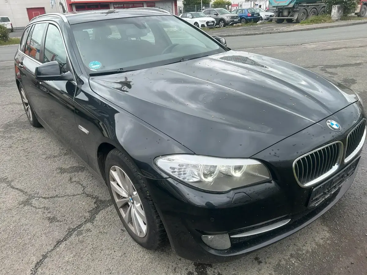 Gebraucht BMW 530 272 PS (200 kW) 2012 Schwarz Kombi