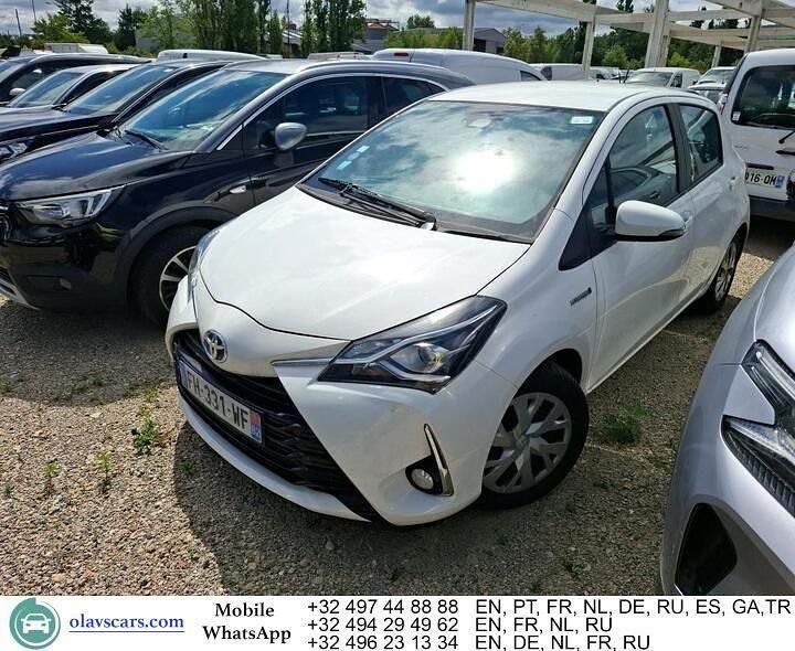 Weiß Gebraucht 2019 Toyota Yaris Hybrid Limousine | 11.979 € (Guter Preis) - Bild 1/4