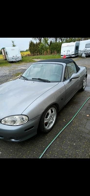 Usata Mazda MX5 110 CV (80 kW) 2002 Argento Cabrio