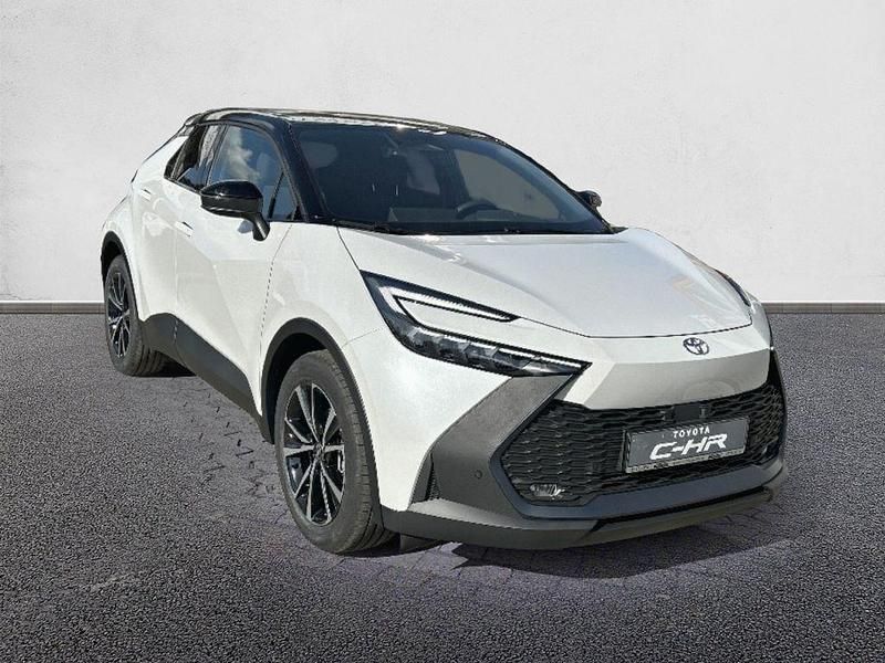 Neu Toyota C-HR Team 140 PS (102 kW) 2025 Weiß SUV