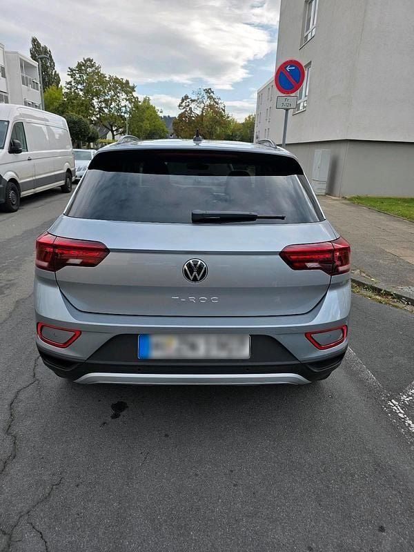 Gebraucht VW T-Roc Life 150 PS (110 kW) 2024 Silber SUV