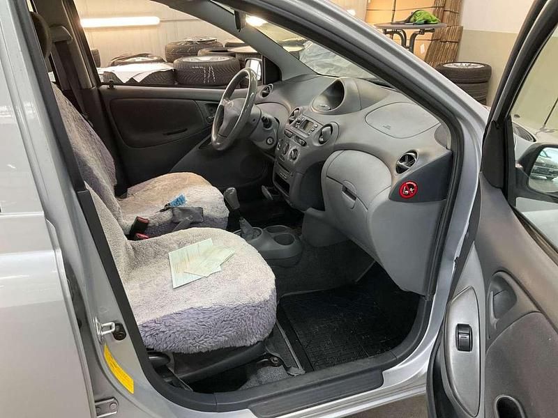 Gebraucht Toyota Yaris Sol 86 PS (63 kW) 2002 Limousine