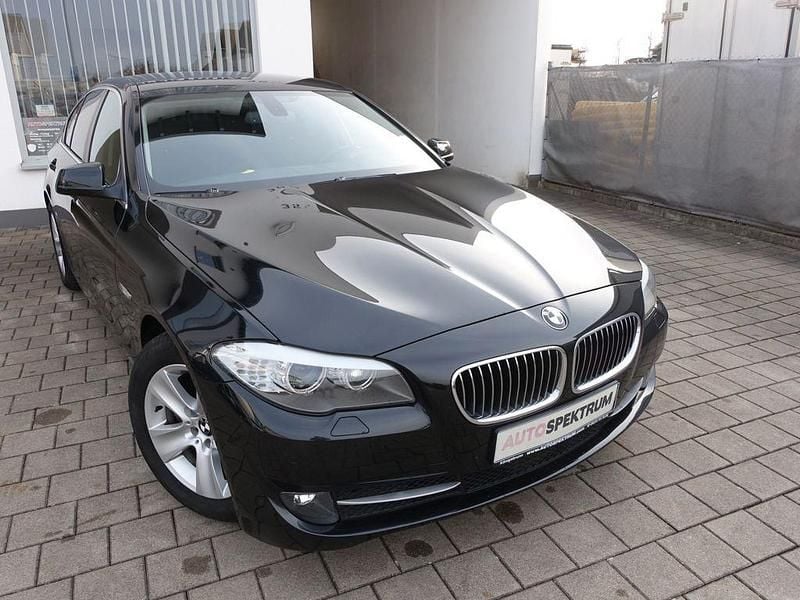 Gebraucht BMW 523 204 PS (150 kW) 2011 Schwarz Limousine