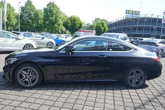 Gebraucht Mercedes C180 AMG line 156 PS (114 kW) 2018 Andere Coupé