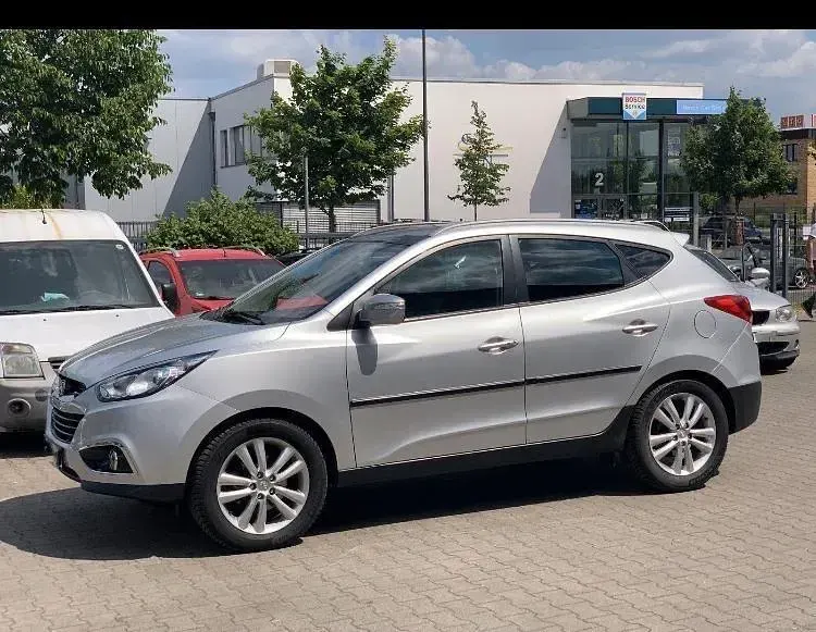 Gebraucht Hyundai ix35 184 PS (135 kW) 2012 Silber SUV