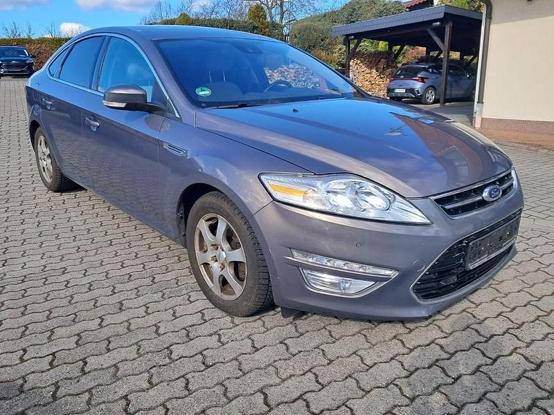 Gebraucht Ford Mondeo Titanium 203 PS (149 kW) 2011 Braun Limousine