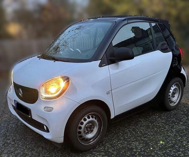 Gebraucht Smart ForTwo Cabrio Passion 90 PS (66 kW) 2018 Weiß Cabrio