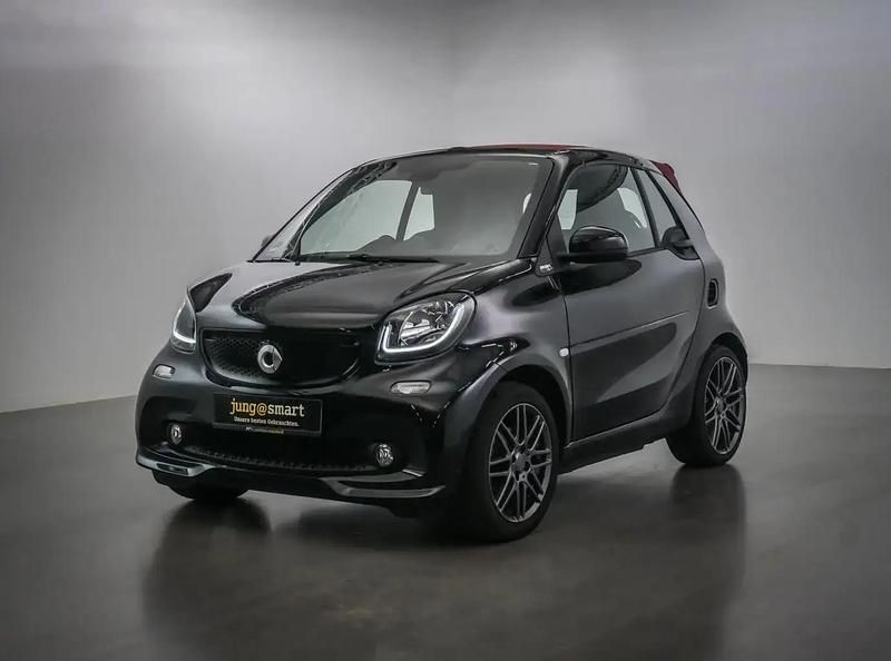 Schwarz (tiefschwarz) Gebraucht 2018 Smart ForTwo Cabrio Brabus Xclusive Cabrio | 35.555 € - Bild 1/4