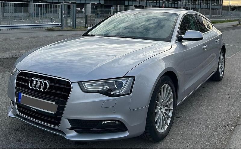 Grau Gebraucht 2016 Audi A5 Sportback Coupé | 17.600 € (Fairer Preis) - Bild 1/4