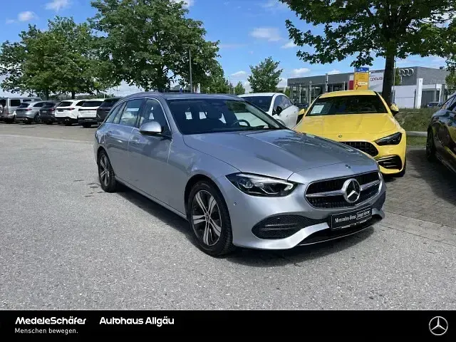 Gebraucht Mercedes C200 Avantgarde 204 PS (150 kW) 2024 Lack hightechsilber (metallic) Kombi