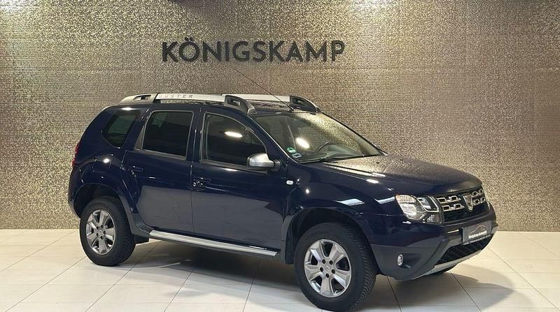Blau Gebraucht 2015 Dacia Duster Celebration SUV | 8.990 € (Fairer Preis) - Bild 1/4