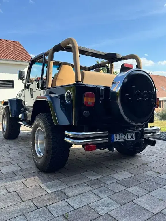 Gebraucht Jeep Wrangler Sahara 177 PS (130 kW) 1999 Schwarz SUV