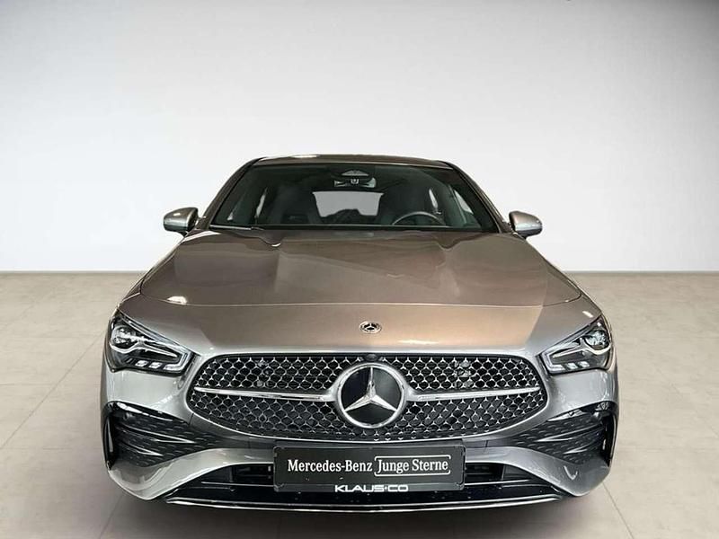 Gebraucht Mercedes CLA200 Shooting Brake AMG 163 PS (119 kW) 2024 Grau Kombi