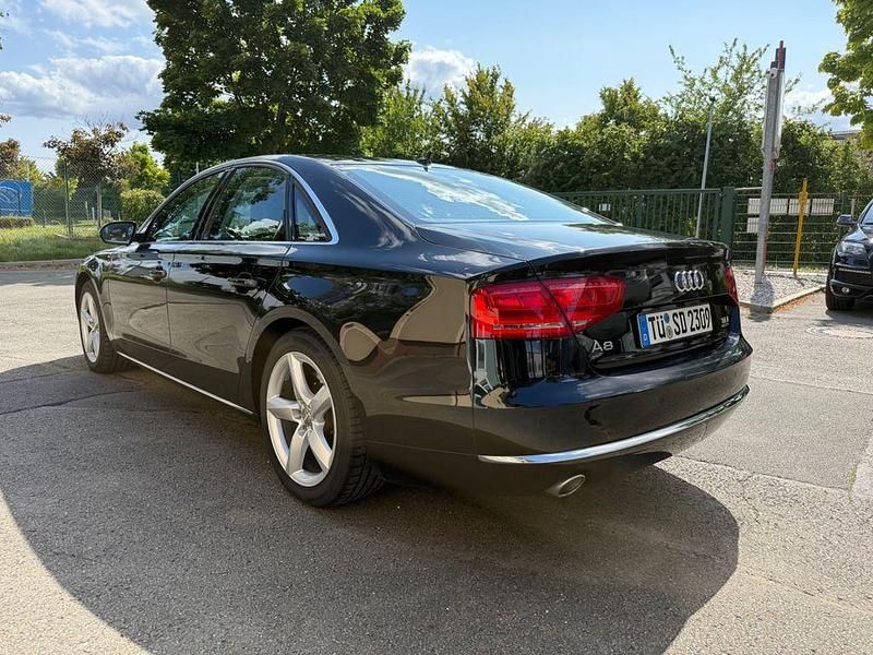 Gebraucht Audi A8 Comfort 351 PS (258 kW) 2010 Schwarz Limousine