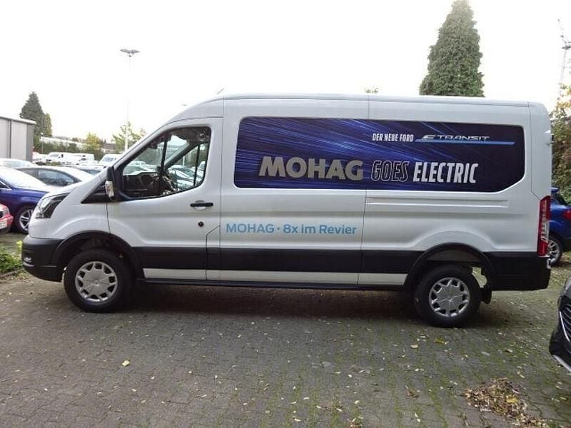 Gebraucht Ford Transit Trend 135 kW (184 PS) 2022 Weiss Van