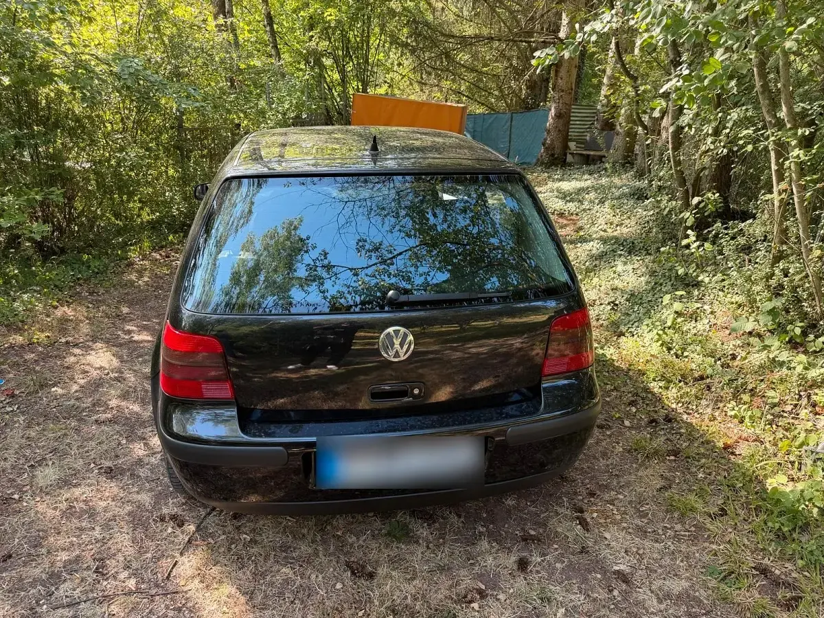 Gebraucht VW Golf IV 110 PS (80 kW) 2003 Schwarz Kleinwagen