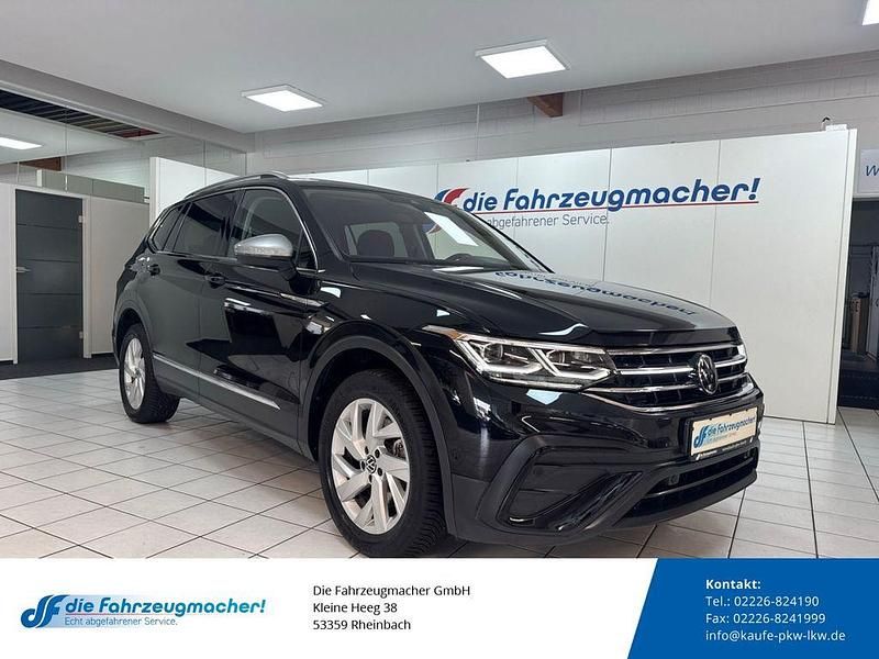 Deep black perleffekt Gebraucht 2024 VW Tiguan Life SUV | 33.488 € (Fairer Preis) - Bild 1/4