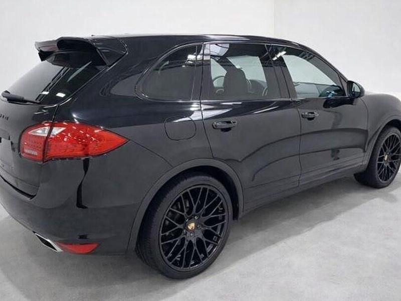 Gebraucht Porsche Cayenne 245 PS (180 kW) 2012 Schwarz SUV