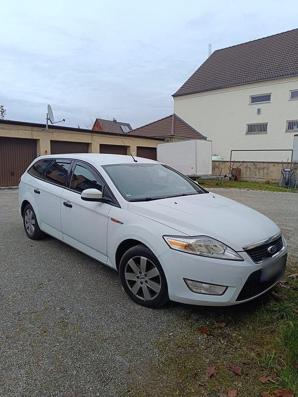 Gebraucht Ford Mondeo 140 PS (102 kW) 2008 Weiß Kombi