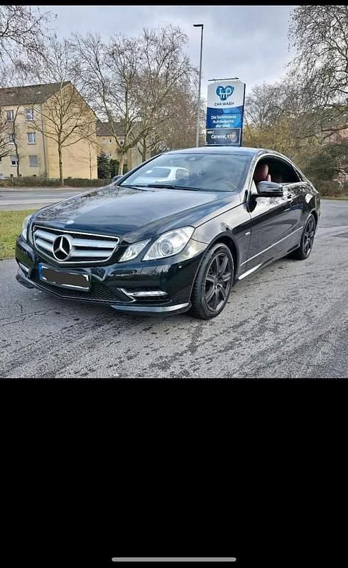 Gebraucht Mercedes E350 231 PS (169 kW) 2010 Schwarz Coupé
