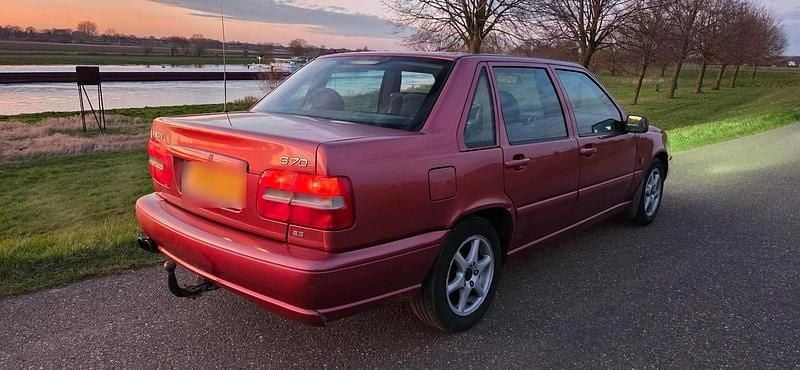 Gebraucht Volvo S70 144 PS (105 kW) 1998 Rot Limousine