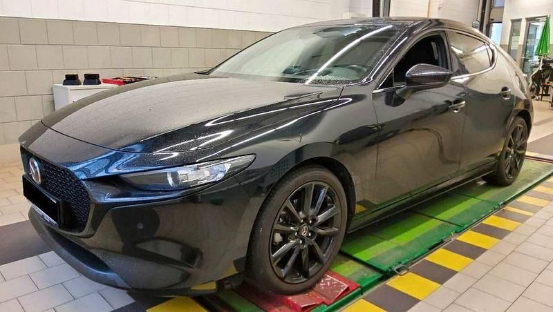 Schwarz Gebraucht 2023 Mazda 3 Homura-Line Limousine | 23.900 € (Fairer Preis) - Bild 1/4