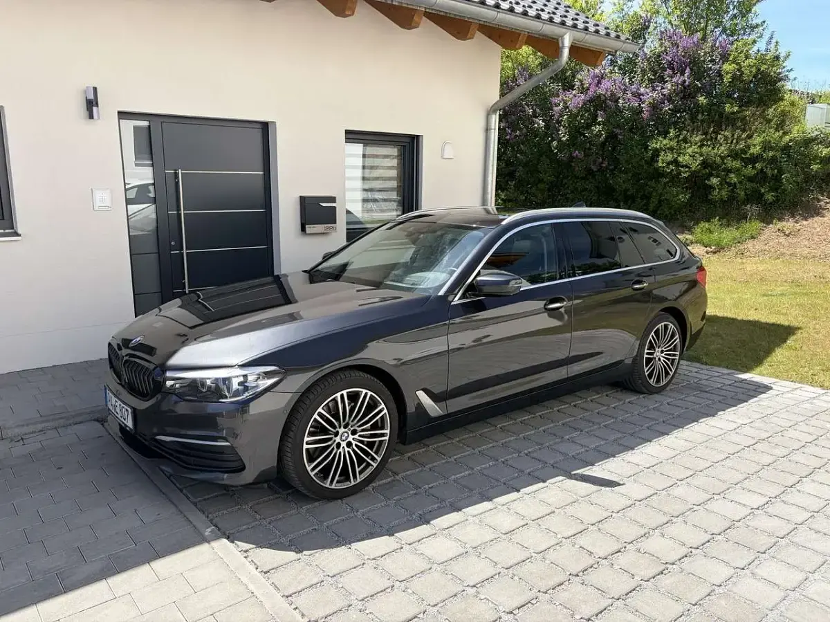 Gebraucht BMW 530 Performance 265 PS (194 kW) 2017 Grau Kombi