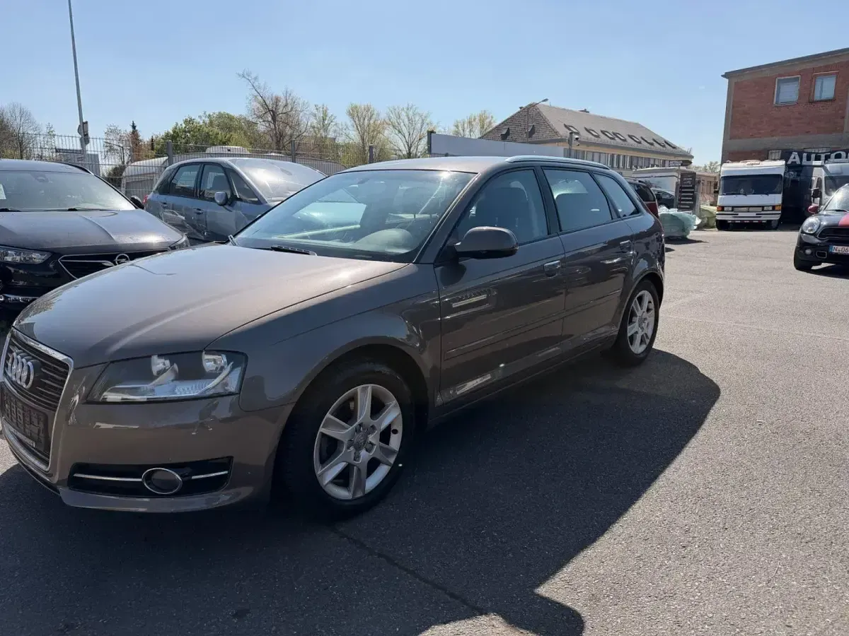 Occasion Audi A3 Attraction 125 ch (91 kW) 2010 Gris Citadine