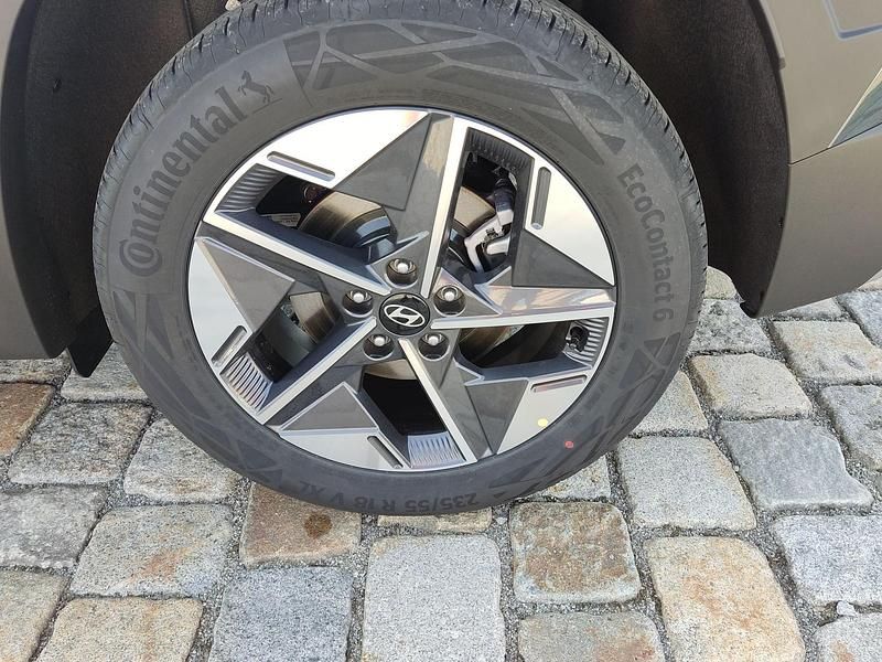 Neu Hyundai Tucson GO! 150 PS (110 kW) 2025 Grün metallic SUV