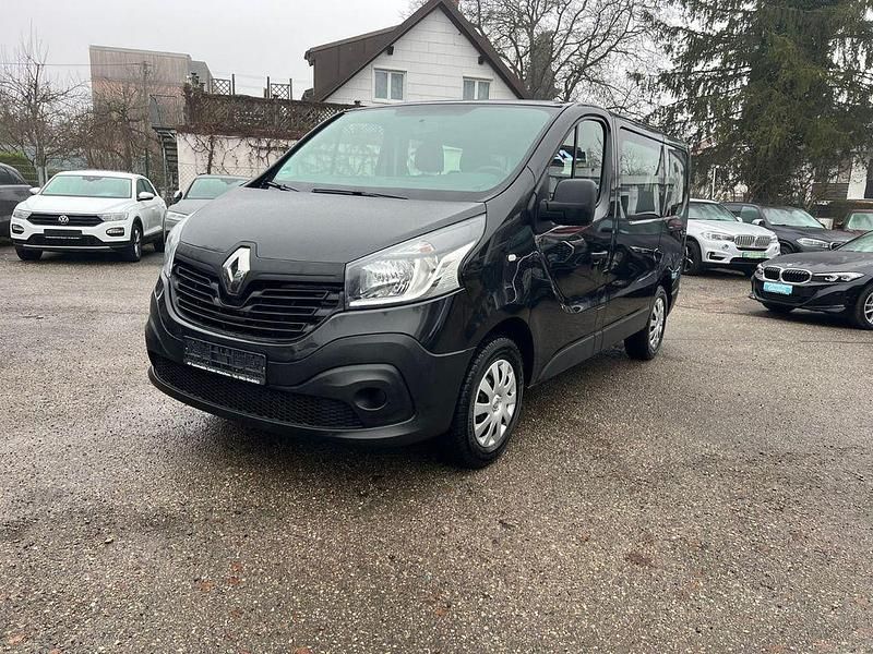 Gebraucht Renault Trafic Expression 95 PS (69 kW) 2017 Schwarz Van / Kleinbus