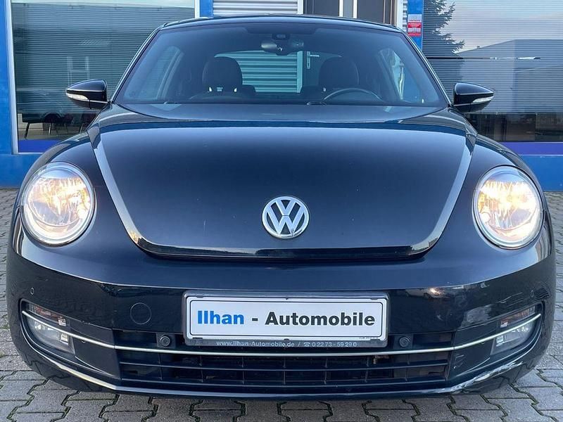 Gebraucht VW Beetle Cup 105 PS (77 kW) 2014 Ebenholzschwarz Kleinwagen