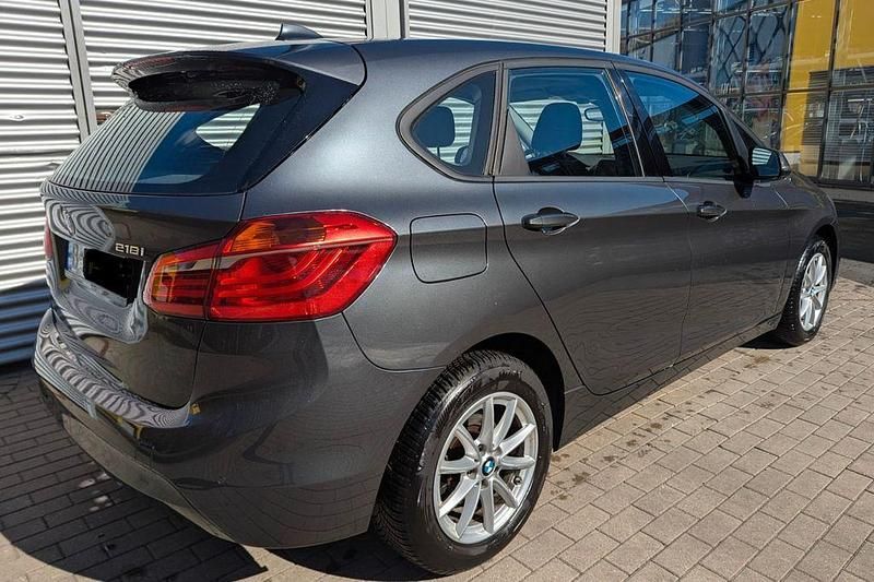 Gebraucht BMW 218 Active Tourer 136 PS (100 kW) 2015 Grau Van / Kleinbus