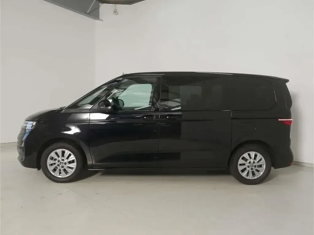 Gebraucht VW Multivan Life 150 PS (110 kW) 2025 Schwarz Van / Kleinbus