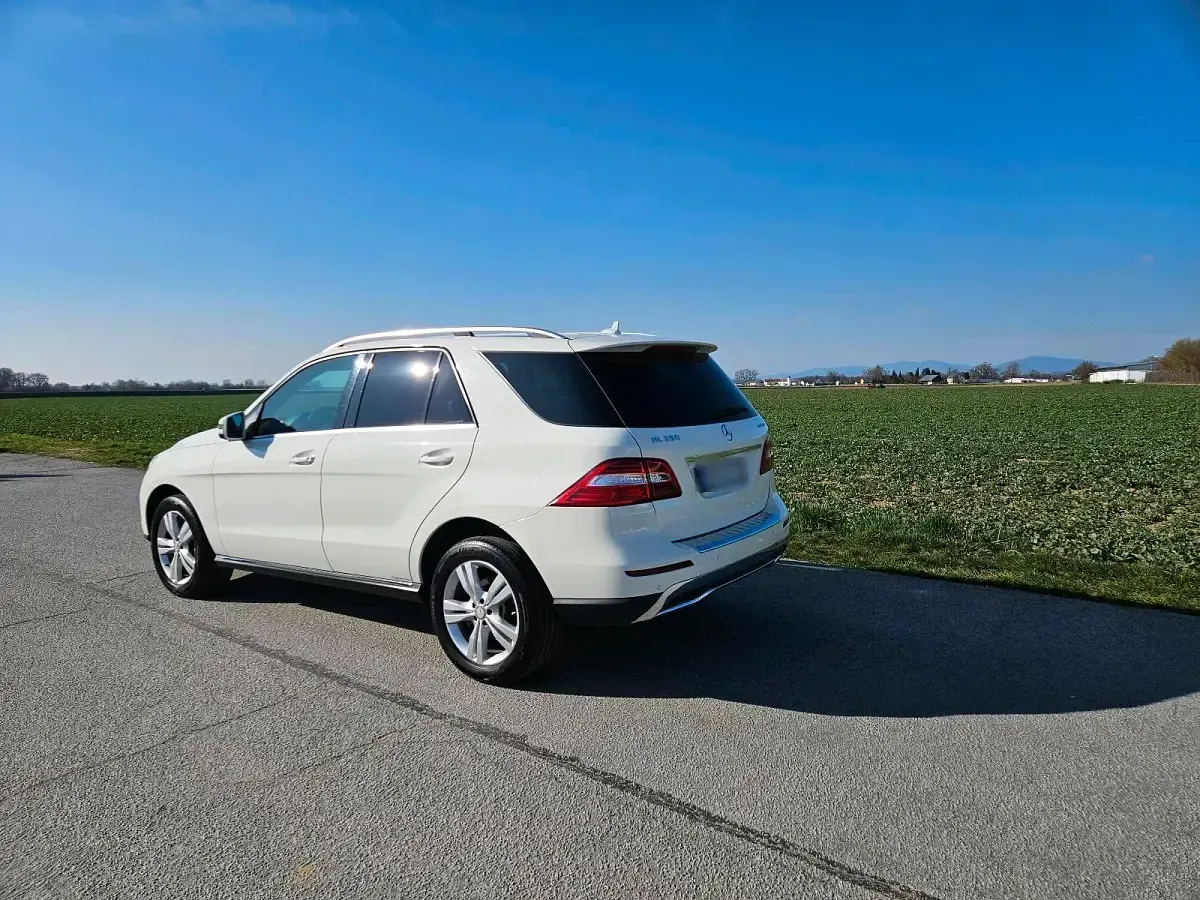 Gebraucht Mercedes ML350 259 PS (190 kW) 2013 Weiß SUV