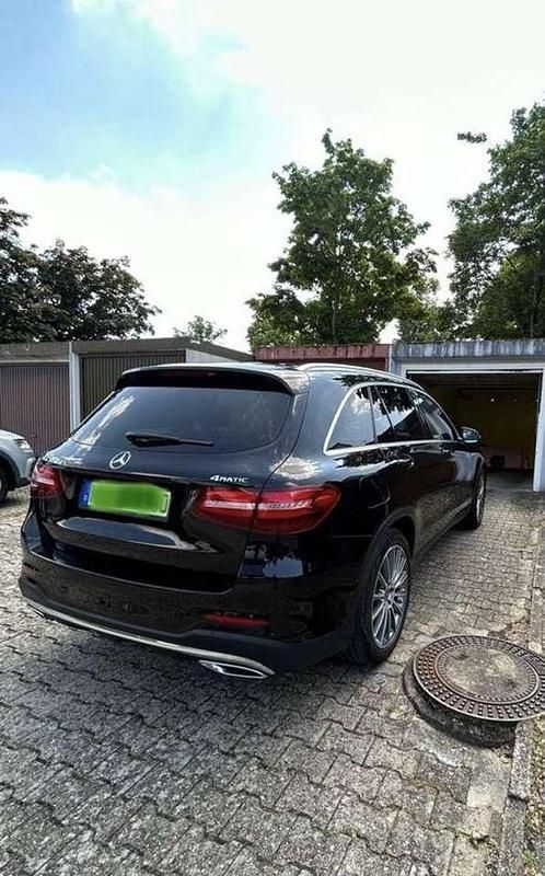Gebraucht Mercedes GLC350 258 PS (189 kW) 2017 Schwarz SUV