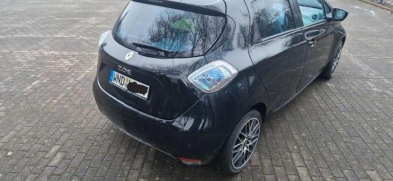 Gebraucht Renault Zoe 64 kW (88 PS) 2014 Schwarz Kleinwagen