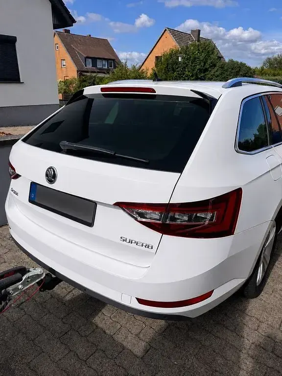 Gebraucht Skoda Superb Style 190 PS (139 kW) 2019 Weiß Limousine
