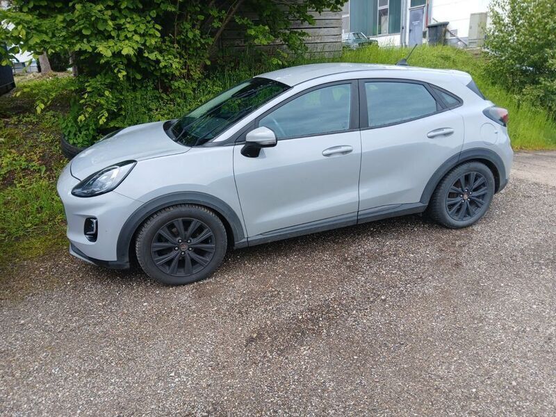 Gebraucht Ford Puma Titanium 120 PS (88 kW) 2020 Grau SUV