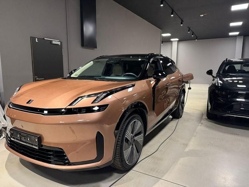 Gebraucht Lynk & Co 08 345 PS (253 kW) 2025 Braun SUV