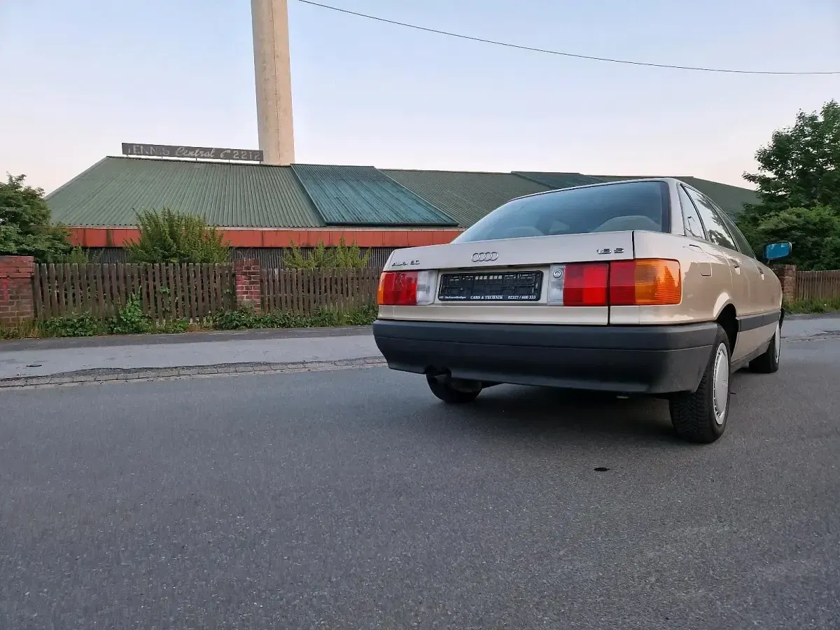 Gebraucht Audi 80 90 PS (66 kW) 1989 Andere farben Limousine