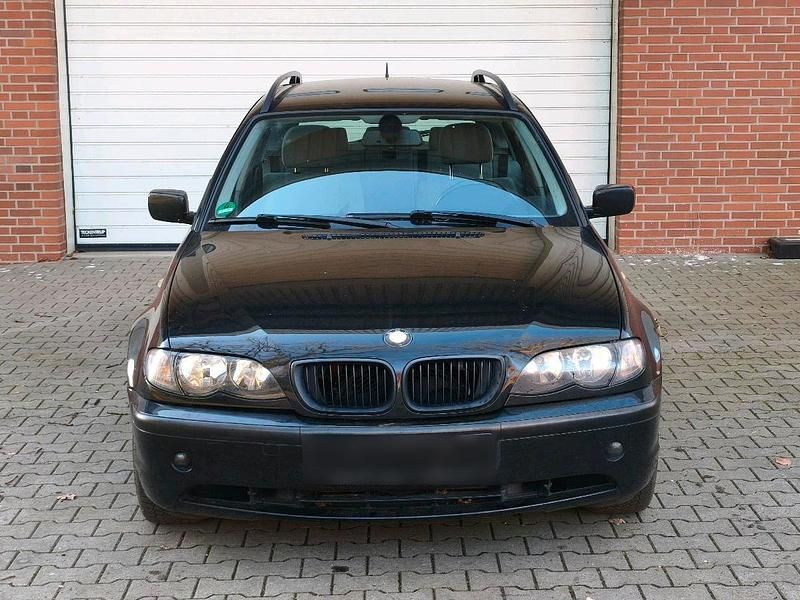 Gebraucht BMW 320 150 PS (110 kW) 2004 Schwarz Kombi