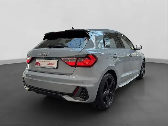 Gebraucht Audi A1 Sportback S-Line 95 PS (69 kW) 2026 Pfeilgrau perleffekt Kleinwagen