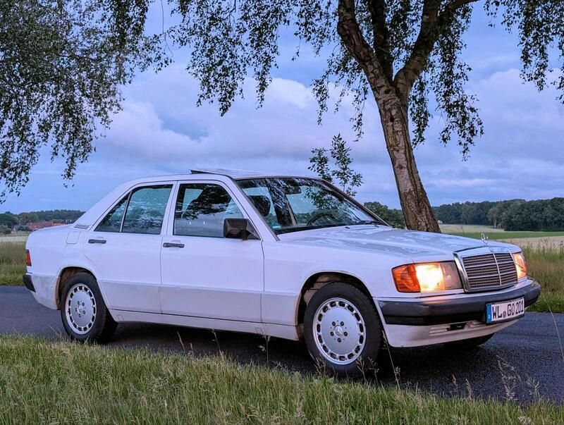 Weiß Gebraucht 1991 Mercedes 190 Limousine | 2.800 € - Bild 1/4