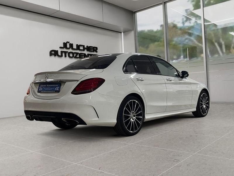 Gebraucht Mercedes C300 AMG 258 PS (189 kW) 2019 Weiß Limousine