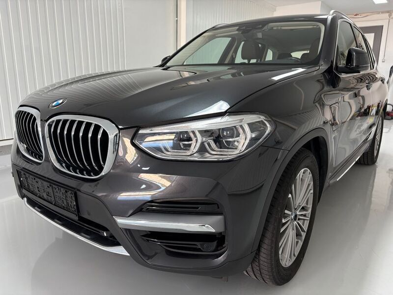 Grau Gebraucht 2021 BMW X3 Luxury Line SUV | 30.850 € (Superpreis) - Bild 1/4