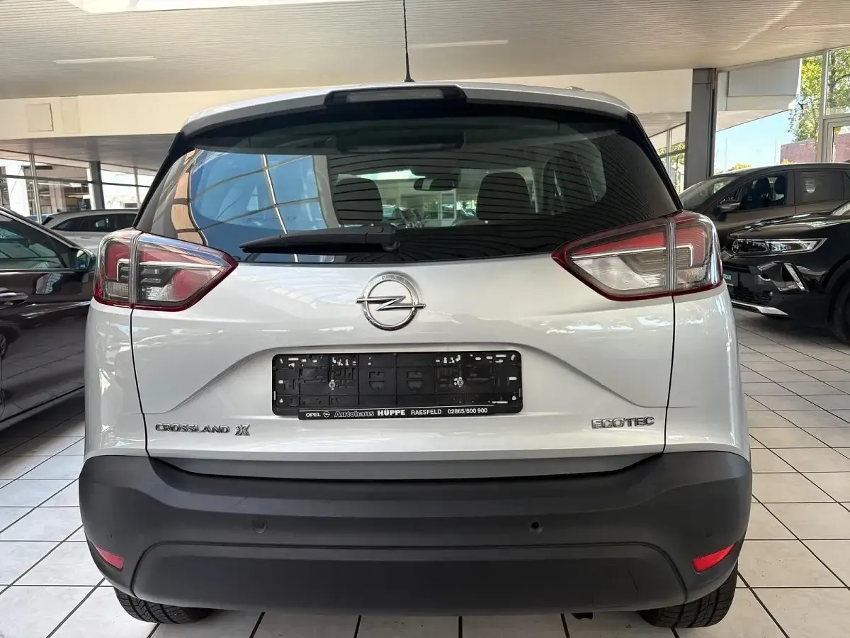 Gebraucht Opel Crossland X Edition 110 PS (80 kW) 2017 Silber metallic SUV