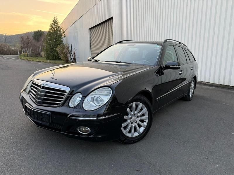 Gebraucht Mercedes E280 231 PS (169 kW) 2006 Schwarz Kombi