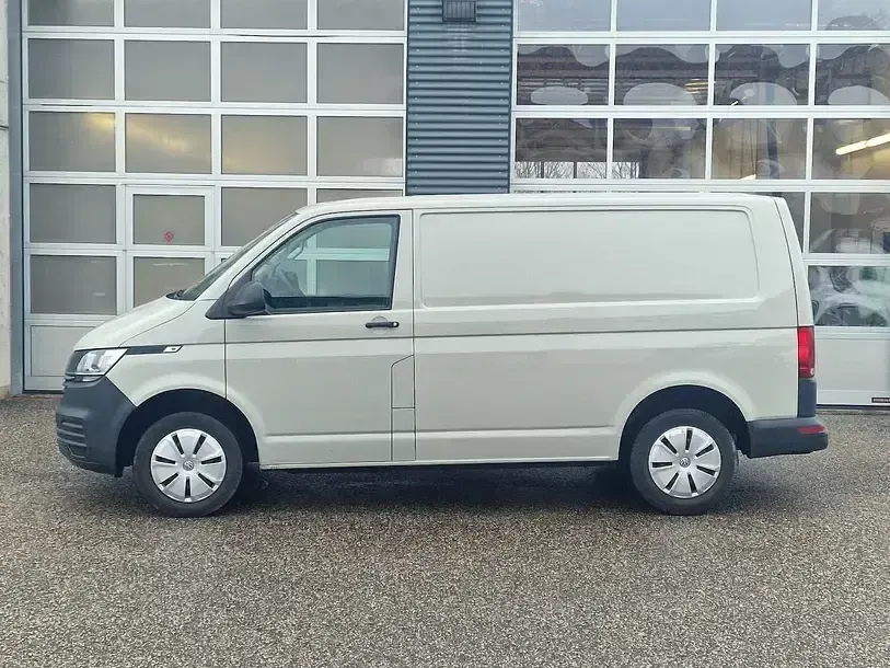 Gebraucht VW T6.1 2022 Beige Van