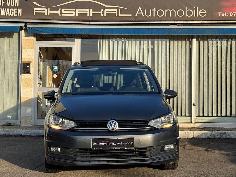 Gebraucht VW Touran 116 PS (85 kW) 2020 Indiumgrau Van / Kleinbus
